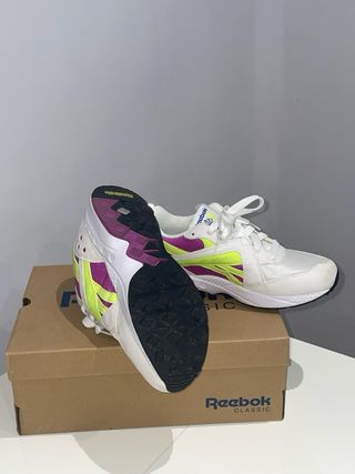Zapatillas Reebok Vintage Amarilla y Morada
