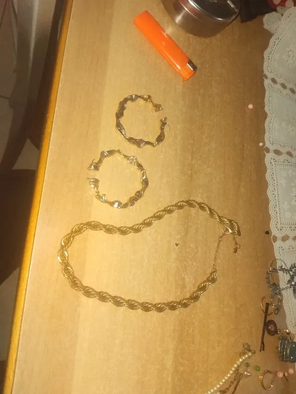 Set Orecchini e Collana Dorati