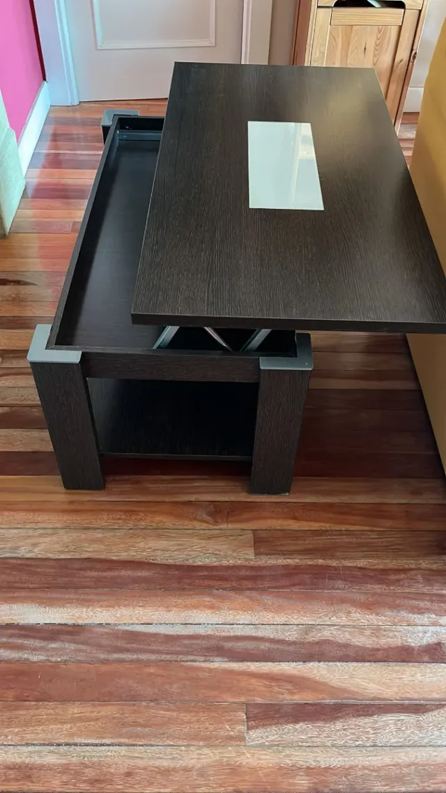 Mesa de centro madera oscura y cristal