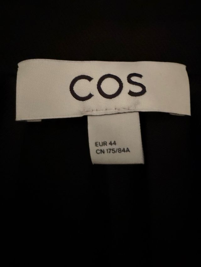 Falda COS plisada negra talla 44