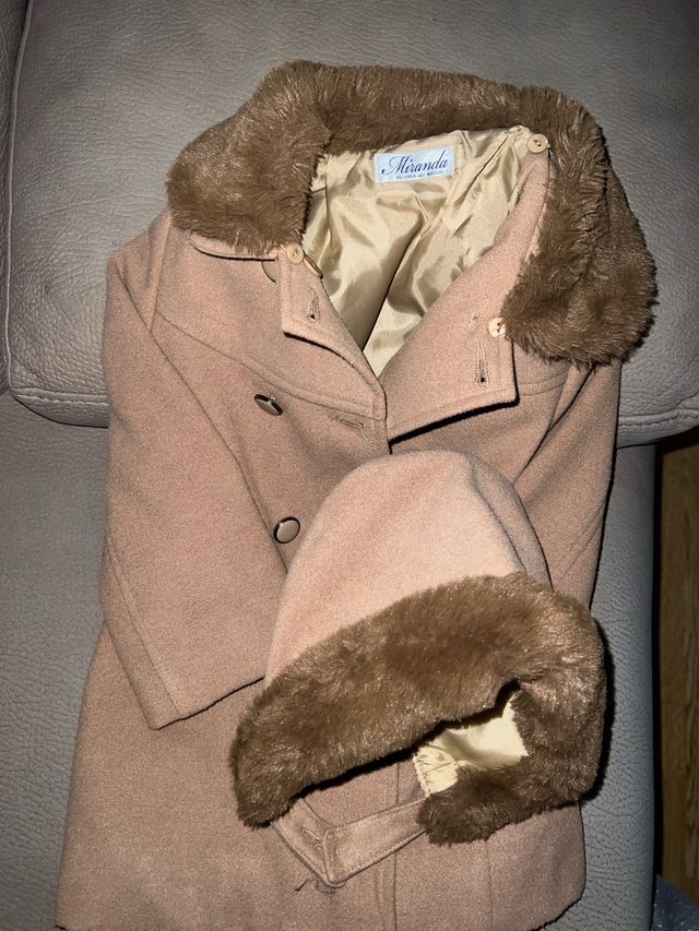 Abrigo niña talla 2 años con gorro