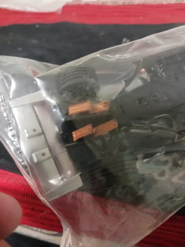 Scalextric Mercedes MP4-21 Vodafone