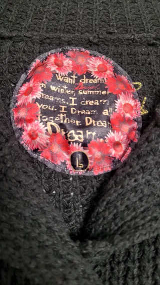 Chaqueta de punto Desigual bordada