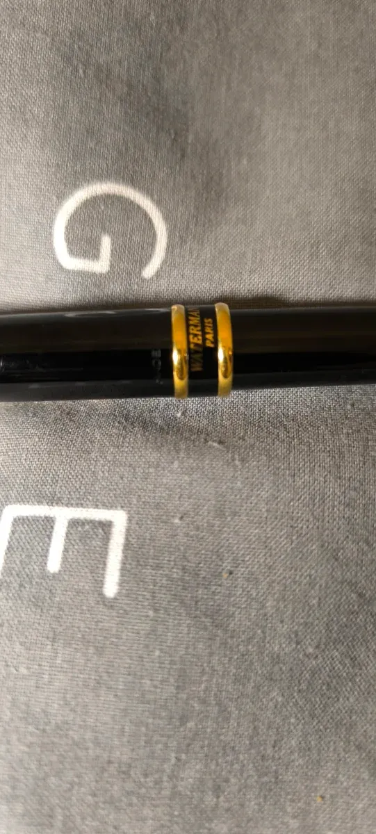 Estilográfica Waterman Expert Negra y Dorada