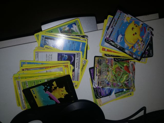 Colección Cartas Pokémon VMAX y V