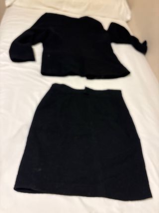 Traje de chaqueta y falda negro