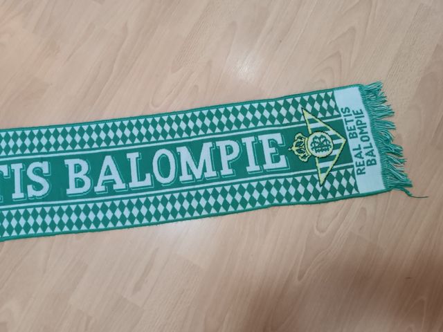BUFANDA REAL BETIS BALOMPIÉ