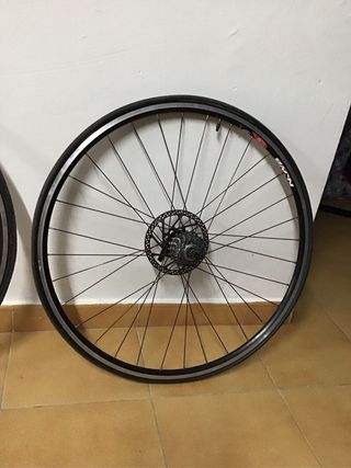 Llantas y cubierta de bicicleta