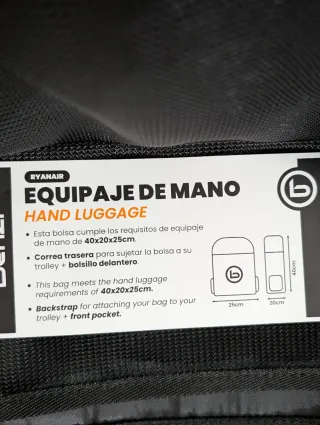 Mochila de equipaje de mano gris