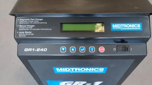 Cargador Baterías AGM Midtronics GR-1-240