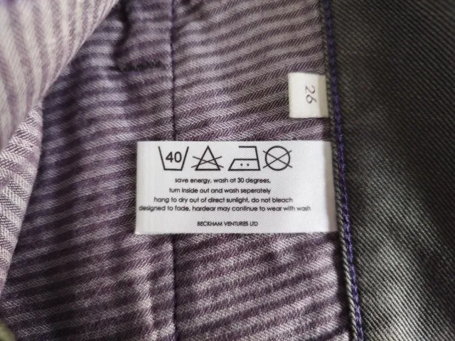 Pantalón Victoria Beckham T. 36.