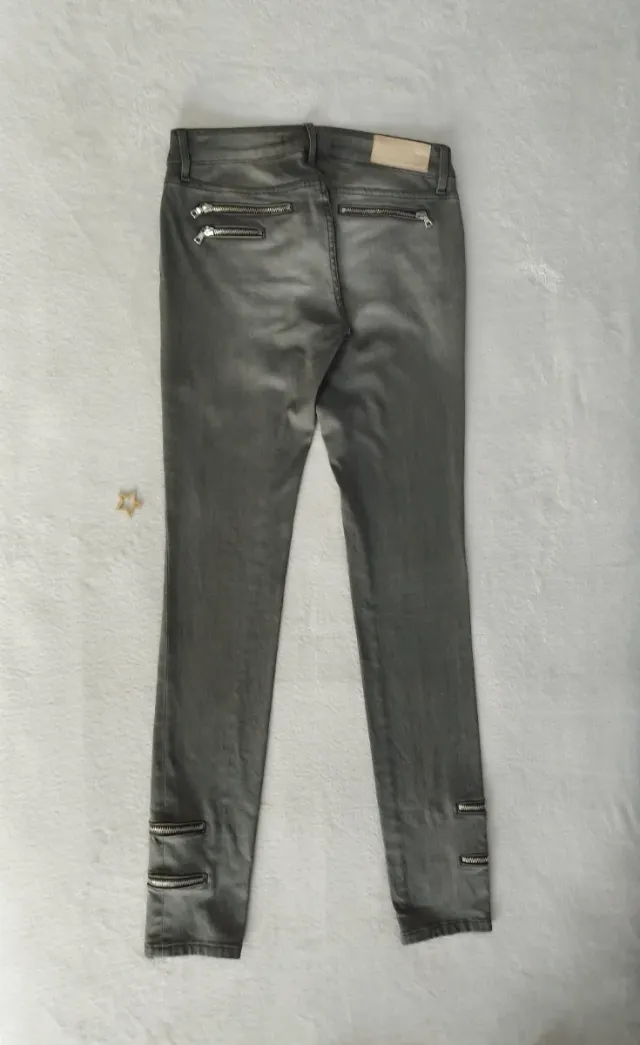 Pantalón Victoria Beckham T. 36.