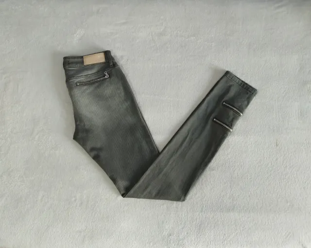 Pantalón Victoria Beckham T. 36.