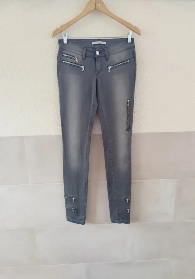 Pantalón Victoria Beckham T. 36.