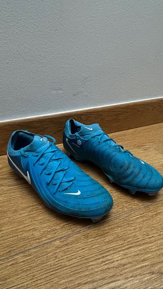 Botas de fútbol Nike azules talla 42
