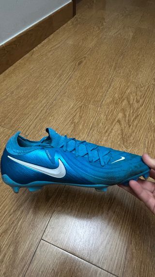 Botas de fútbol Nike azules talla 42