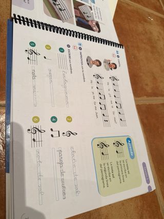 Libro y Cuadernos Música 2 Primaria Santillana