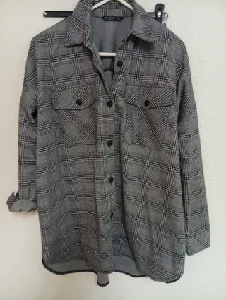 Chaqueta tipo camisa Stradivarius Talla L