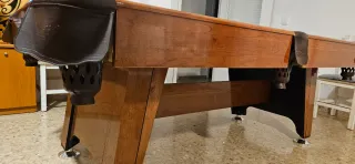 Mesa de billar con accesorios incluidos
