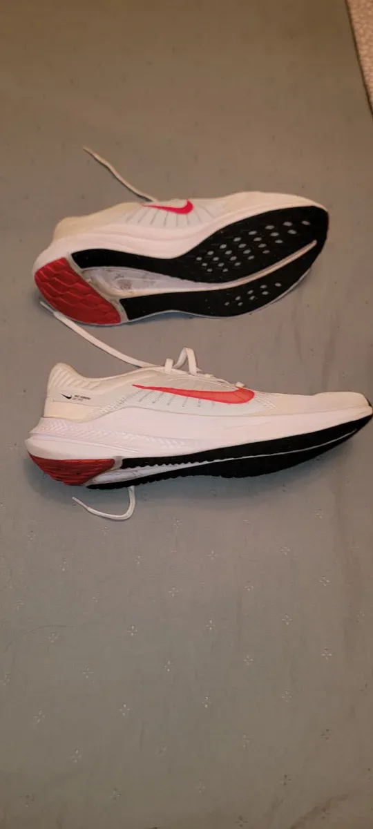 Zapatillas Nike Hombre Blancas y Rojas