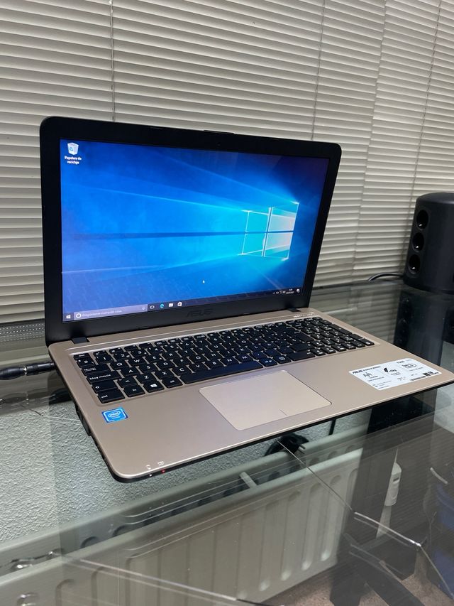 Portátil Asus F540S Oro/Plata