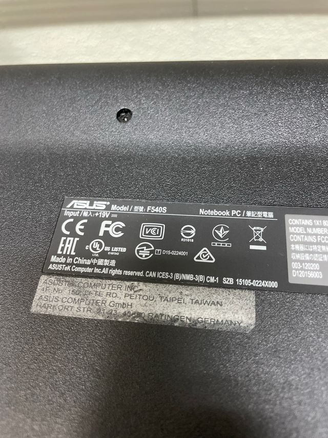 Portátil Asus F540S Oro/Plata