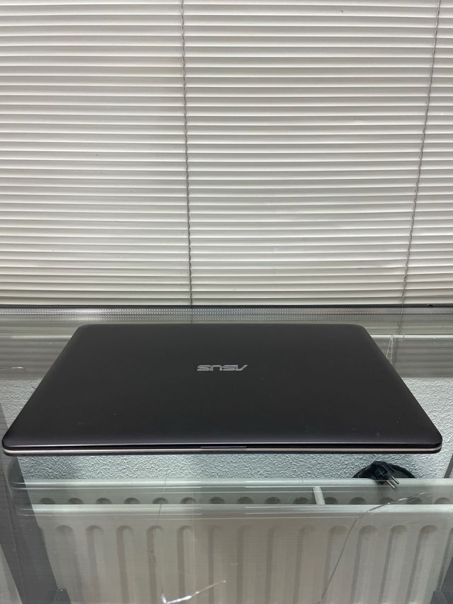 Portátil Asus F540S Oro/Plata