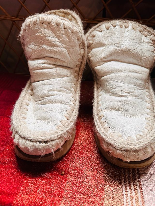 Mou con plataforma blancas