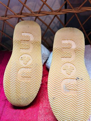 Mou con plataforma blancas