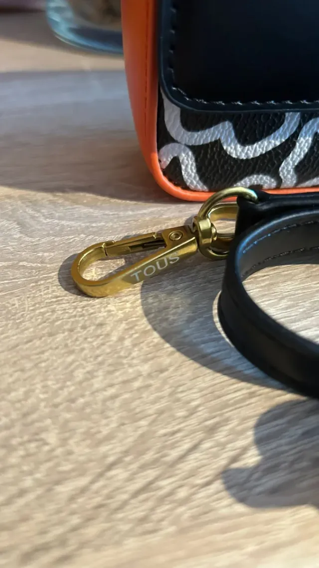 Bolso Tous Negro y Naranja