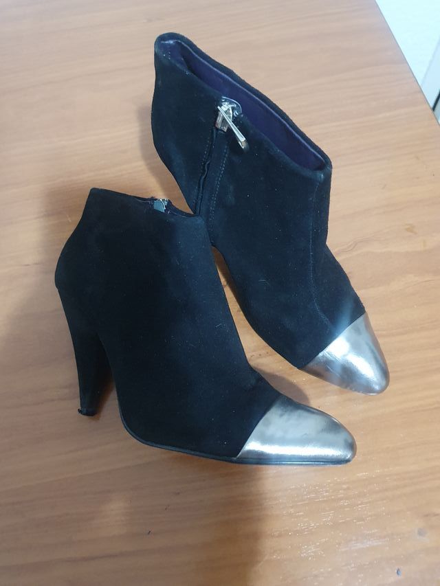 Botín Bimba y Lola Negro y Plateado