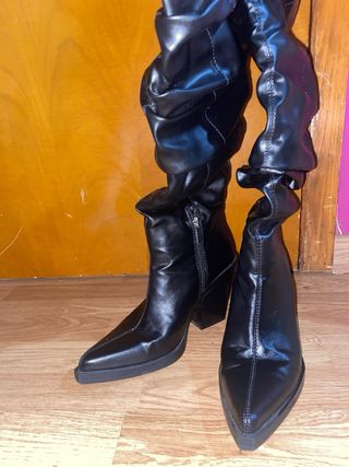 Botas Bershka negras slouchy talla 37
