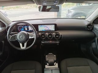 Mercedes-Benz A180 *MODELO 2022*