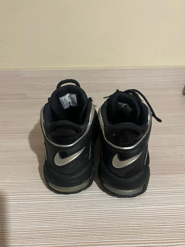 Nike Air More Uptempo Negras Talla 40