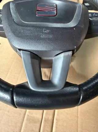 Volante Seat Negro