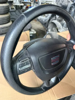 Volante Seat Negro