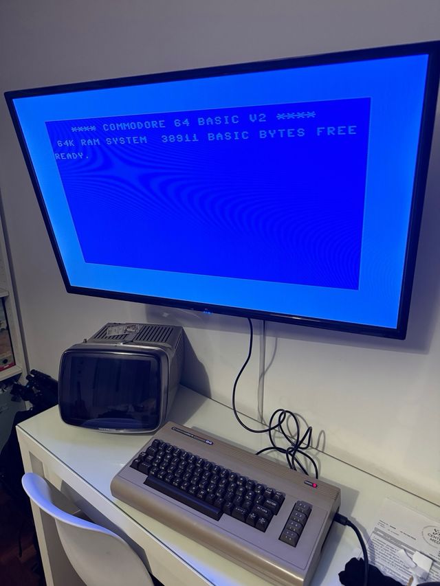 Commodore 64 + Accessori
