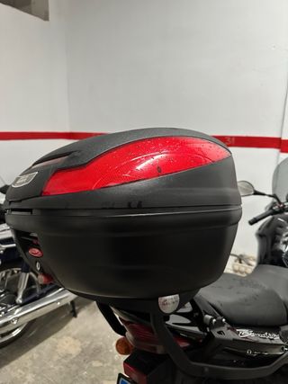 Baúl Givi Monolock para Moto