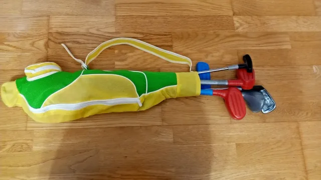 Bolsa de golf infantil con palos