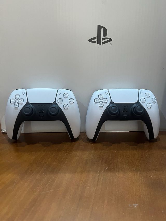 Ps5 con 2 Mandos