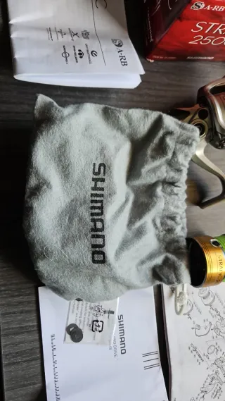 Carrete Shimano Stradic 2500FI