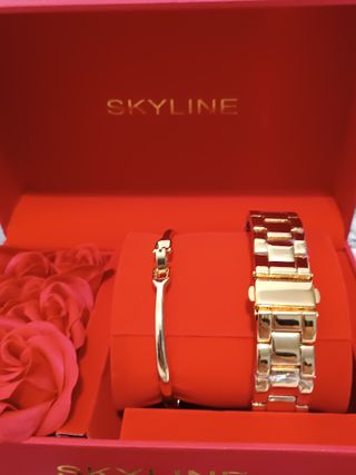 Reloj Skyline Mujer Dorado con Pulsera