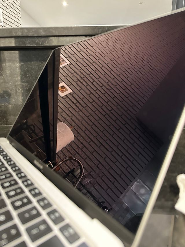 Macbook Air M1 Plata - Impecable