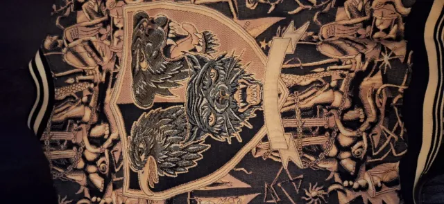 Chaqueta Zara Estampada Negra y Dorada