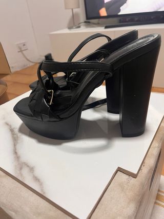 Sandalias tacón JustFab negras