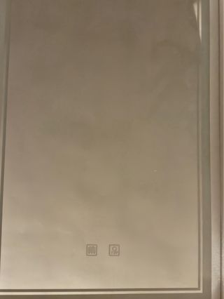 Specchio LED con illuminazione