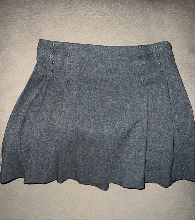 Falda Zara Talla 7 Gris