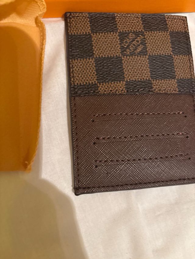 Cartera  Naranja Nueva perfecta calidad y sin usar