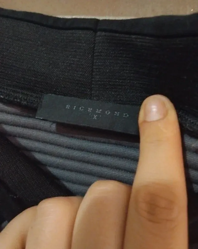 Pantaloni Richmond neri e grigi