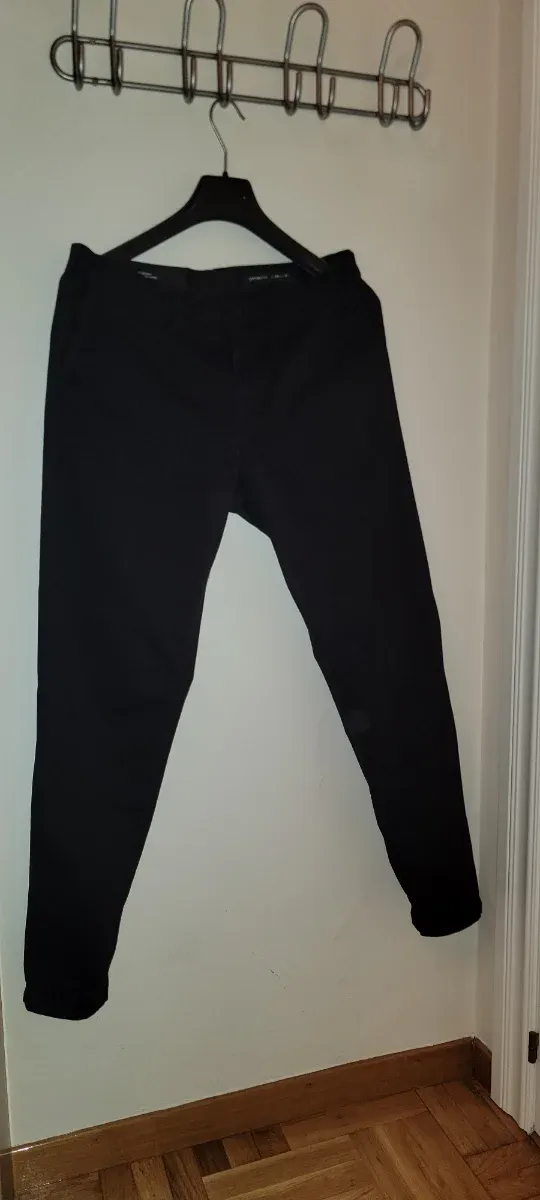 Pantalón chino hombre negro